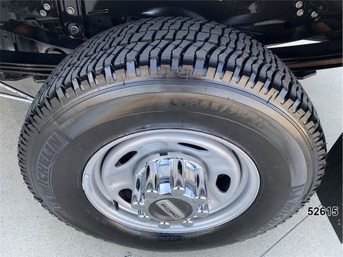Used 2022 Ford F350 XL w/ Power Equipment Group AWD/4WD image 26