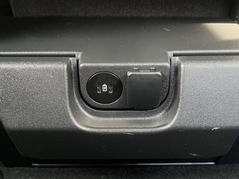 Used 2024 Ford F250 XLT w/ Snow Plow Prep Package image 17