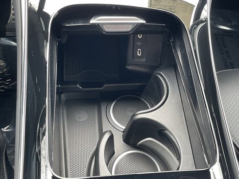 New 2026 Mercedes-Benz GLC 300 image 31