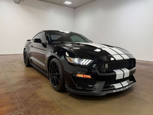 Used 2016 Ford Mustang Shelby GT350 w/ Track Package image 28