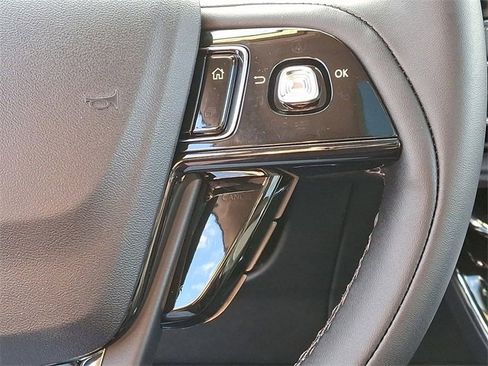 New 2026 Lincoln Corsair Premiere image 19