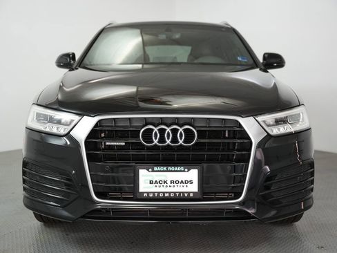 Used 2018 Audi Q3 2.0T Premium Plus w/ Premium Plus Package AWD/4WD image 2