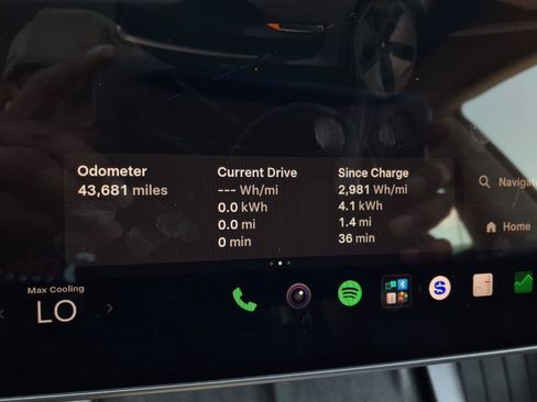 Used 2023 Tesla Model 3 Standard Range RWD image 10