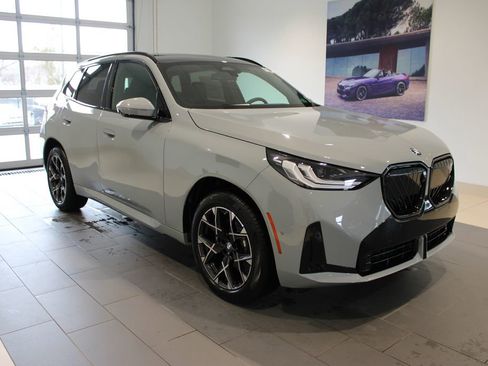 New 2026 BMW X3 xDrive30 w/ Premium Package AWD/4WD image 2