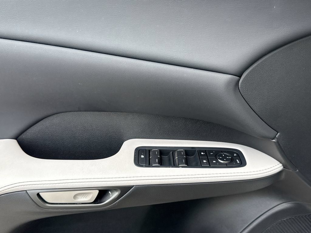 Used 2023 Lexus RX 350 Premium w/ Accessory Package AWD/4WD image 15