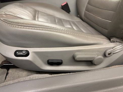 Used 2005 Ford Mustang GT Premium image 27