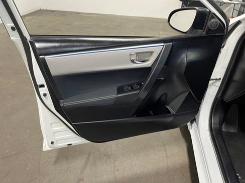Used 2016 Toyota Corolla LE FWD image 24