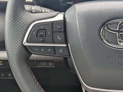 Used 2025 Toyota Sienna XSE w/ XSE Premium Package AWD/4WD image 20