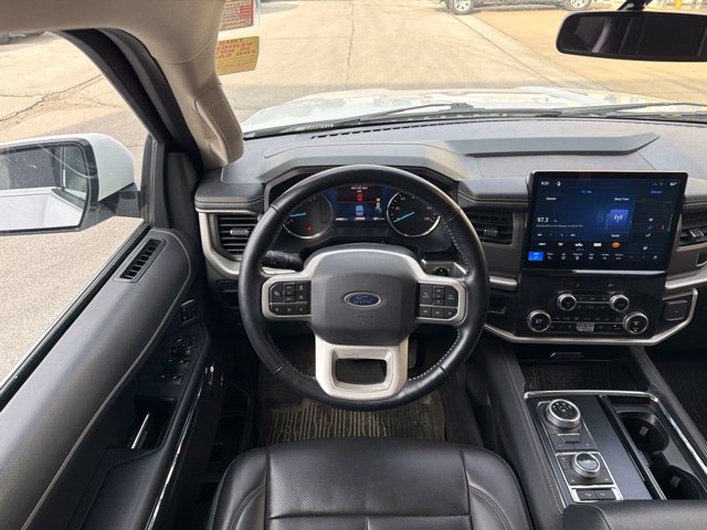 Used 2023 Ford Expedition Max XLT AWD/4WD image 19