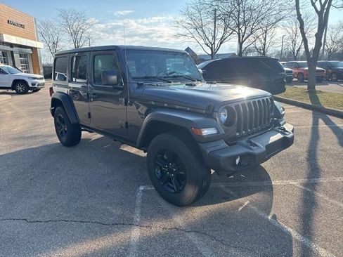 Used 2022 Jeep Wrangler Unlimited Sport image 8