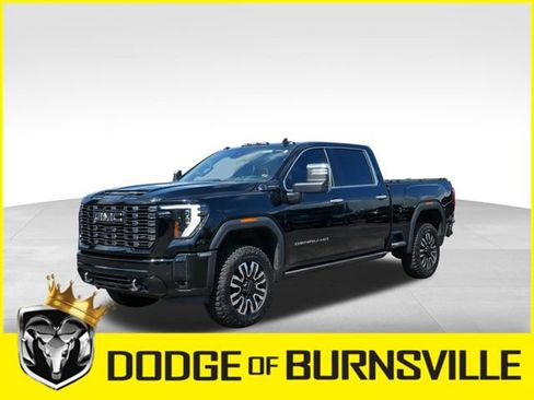 Used 2025 GMC Sierra 3500 Denali Ultimate w/ Snow Plow Prep/Camper Package AWD/4WD image 3