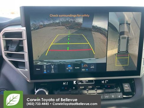 Used 2024 Toyota Sequoia Platinum image 19