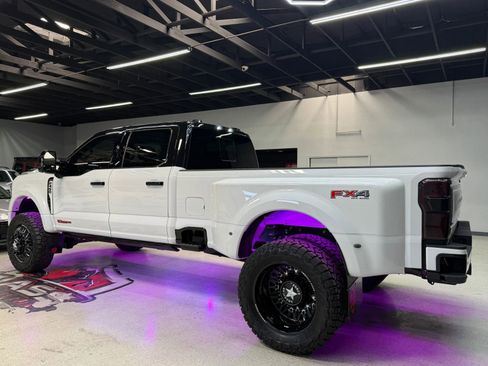 Used 2024 Ford F450 Limited w/ FX4 Off-Road Package image 48