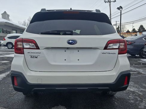 Used 2019 Subaru Outback 2.5i Premium image 5