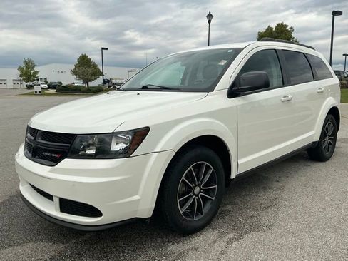Used 2017 Dodge Journey SE w/ Flexible Seating Group FWD image 3