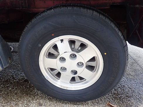 Used 1994 Chevrolet Suburban 2WD image 35