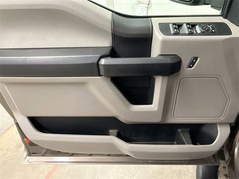 Used 2020 Ford F250 XL w/ STX Appearance Package image 14