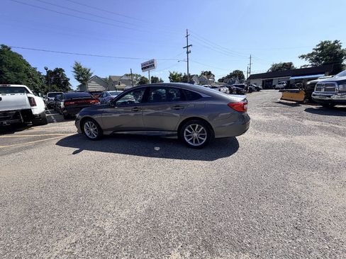 Used 2022 Honda Accord LX image 25