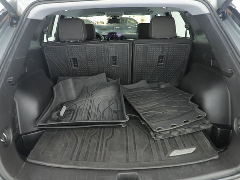 Used 2023 Chevrolet Blazer LT w/ Convenience Package FWD image 4