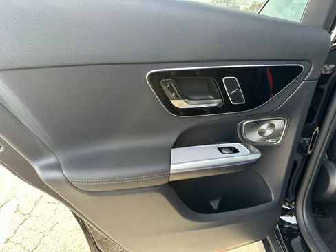 Used 2026 Mercedes-Benz GLC 300 4MATIC image 17