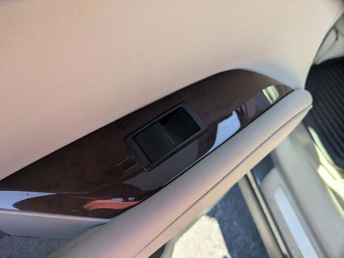 Used 2011 Lexus RX 350 2WD w/ Premium Pkg image 31