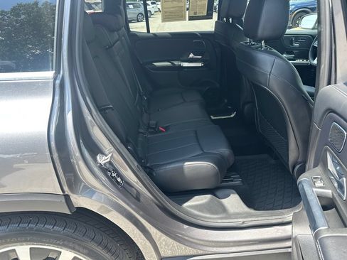 Used 2021 Mercedes-Benz GLB 250 4MATIC image 15