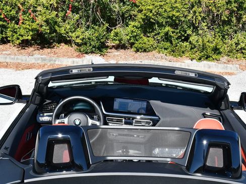 Used 2023 BMW Z4 sDrive30i w/ Premium Package image 56