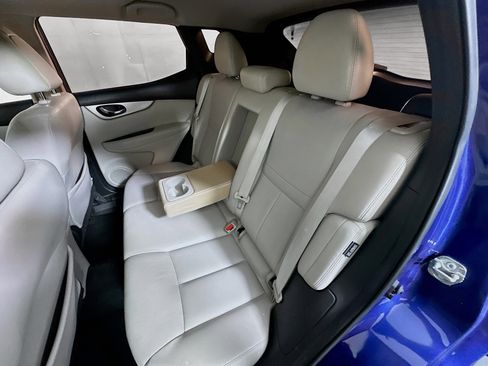 Used 2020 Nissan Rogue Sport SL w/ Premium Package FWD image 28