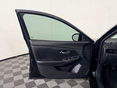 Used 2022 Nissan Sentra SV FWD image 26