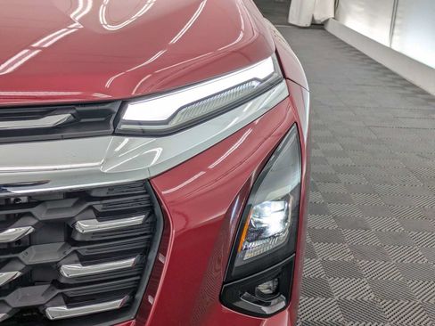 New 2026 Chevrolet Equinox LT w/ Convenience Package II AWD/4WD image 12