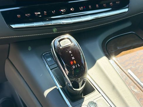 Used 2023 Cadillac Escalade Sport Platinum image 31