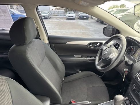 Used 2018 Nissan Sentra S image 11