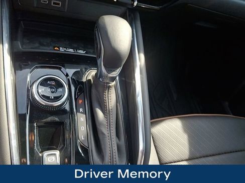 Used 2025 GMC Canyon AT4 w/ Technology Plus Package image 13