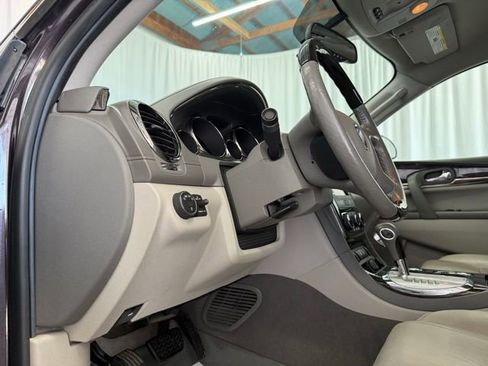 Used 2015 Buick Enclave Leather image 16