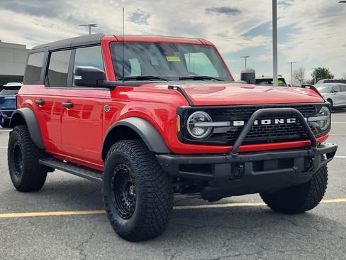 Used 2023 Ford Bronco Wildtrak AWD/4WD image 2
