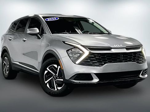 Used 2023 Kia Sportage LX AWD/4WD image 1