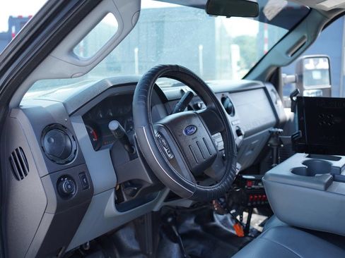 Used 2015 Ford F550 4x4 Crew Cab Super Duty image 21