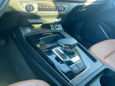 Certified 2023 Audi Q5 Premium w/ Convenience Package image 18