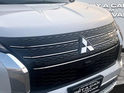 Used 2024 Mitsubishi Outlander SE AWD/4WD image 28