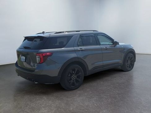 Used 2023 Ford Explorer ST-Line AWD/4WD image 5