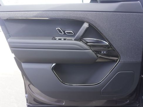 New 2026 Land Rover Range Rover Sport SE AWD/4WD image 16