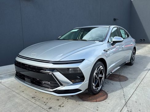 New 2026 Hyundai Sonata SEL image 1