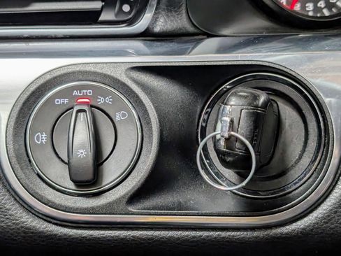 Used 2014 Porsche 911 Carrera w/ Sport Chrono Package image 30