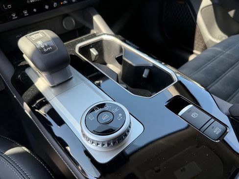 New 2026 Mitsubishi Outlander SE FWD image 24