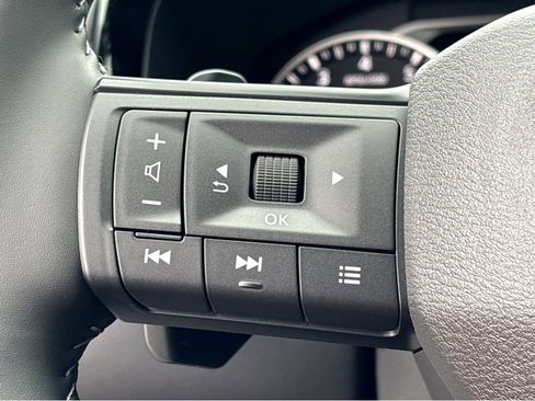 New 2026 Nissan Pathfinder SV image 14