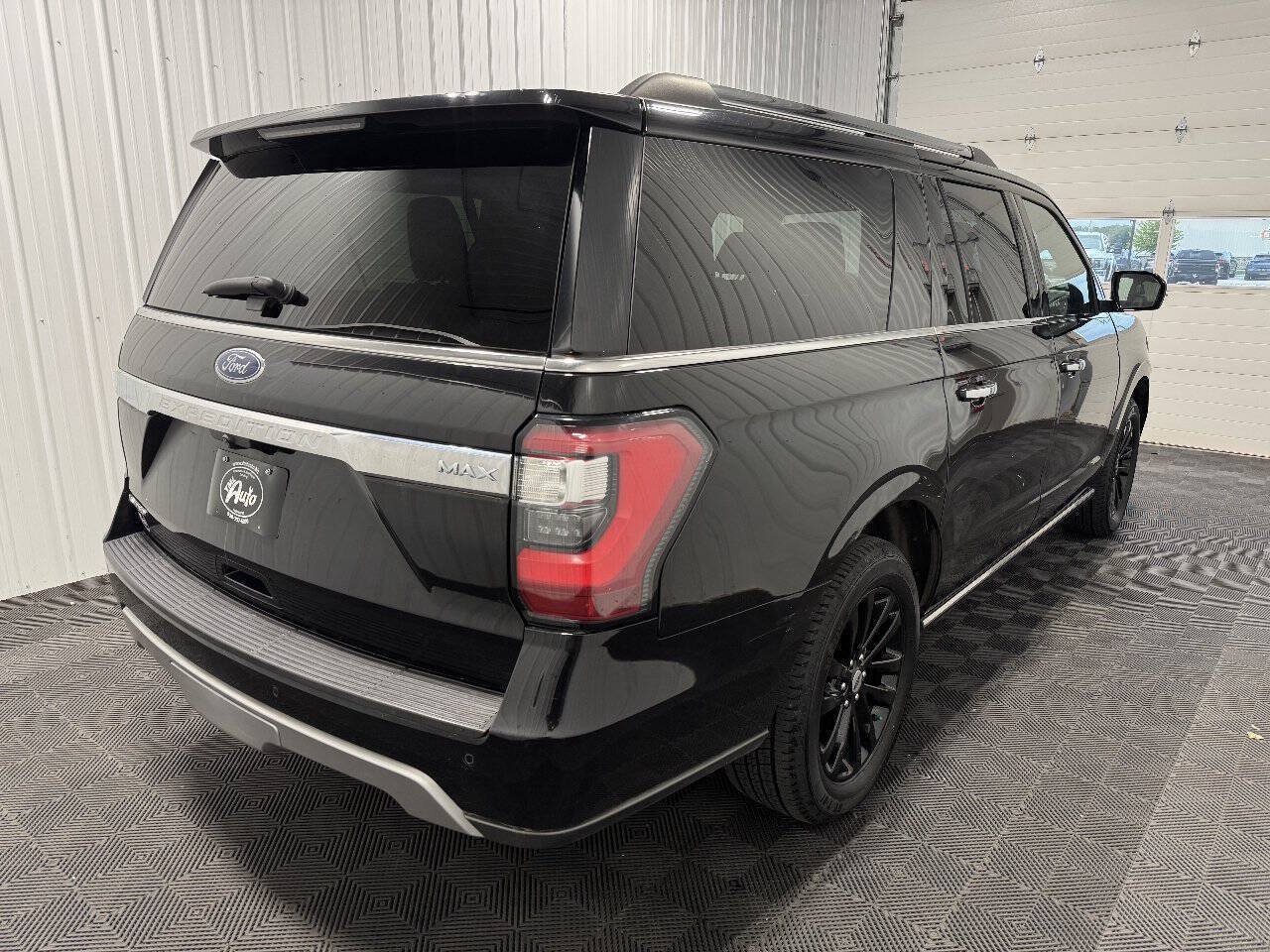 Used 2021 Ford Expedition Max Limited AWD/4WD image 3