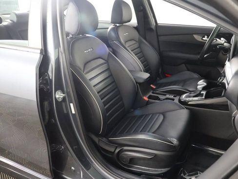 Used 2023 Kia Forte GT-Line w/ GT-Line Premium Package image 32