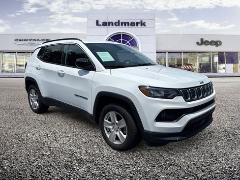 Used 2022 Jeep Compass Latitude w/ Convenience Group AWD/4WD image 21