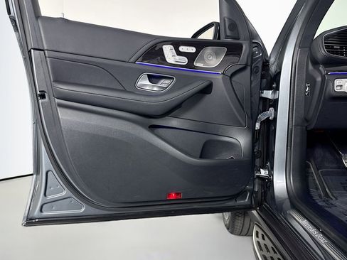 Certified 2023 Mercedes-Benz GLS 450 4MATIC image 23