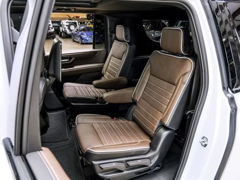Used 2026 GMC Yukon XL Denali Ultimate AWD/4WD image 58